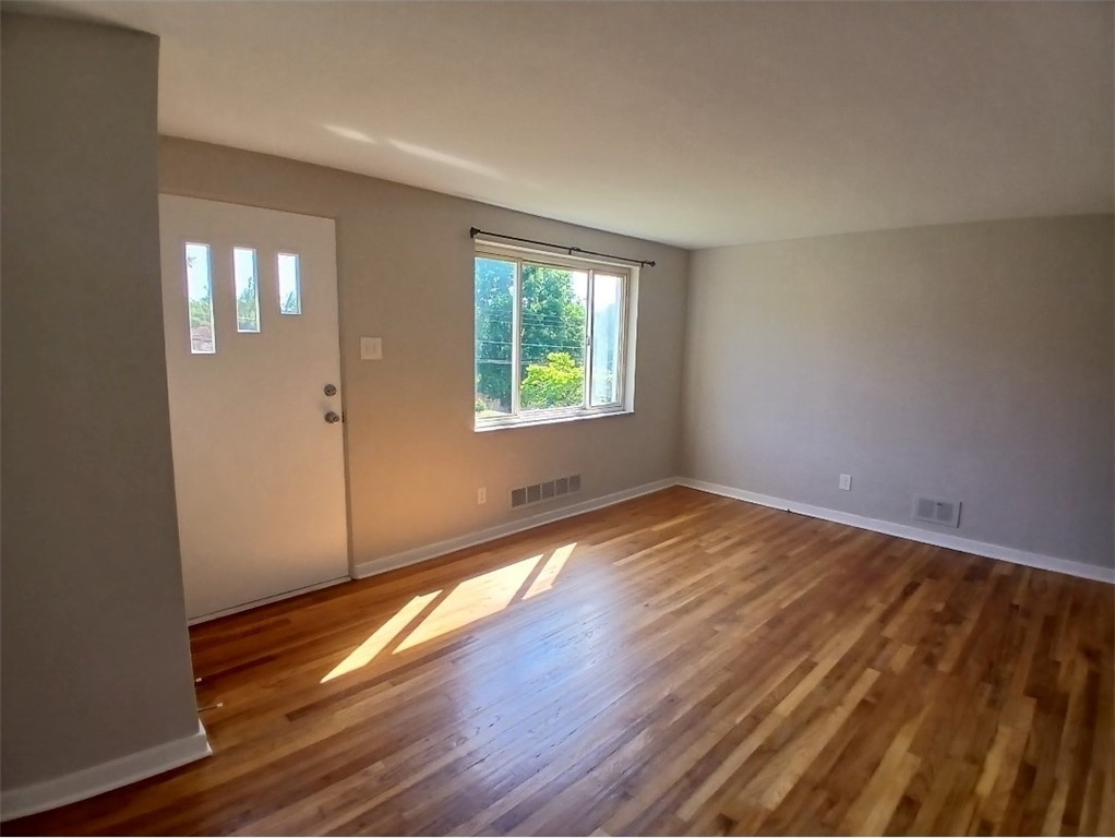 1422 Oak Dr