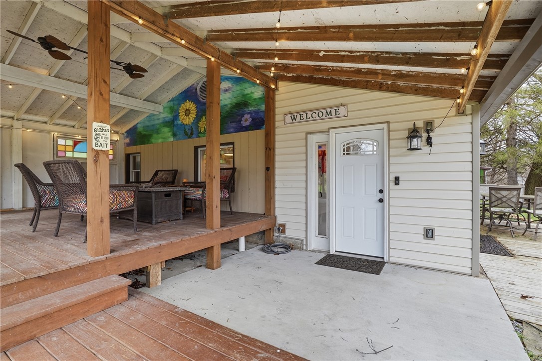 142 Twin Lakes Dr