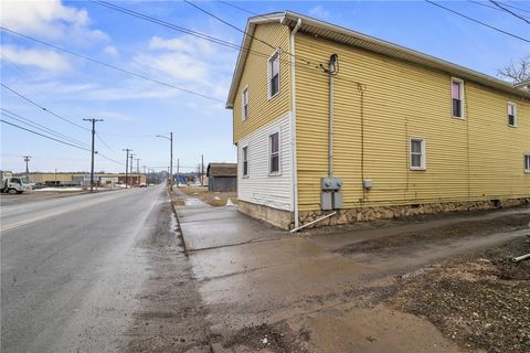 719 S Mill St New Castle PA 16101