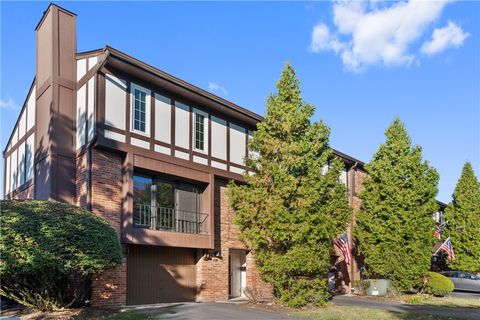 Photo of 238 Woodbridge Dr, Pittsburgh, PA 15237 (MLS # 1726119)