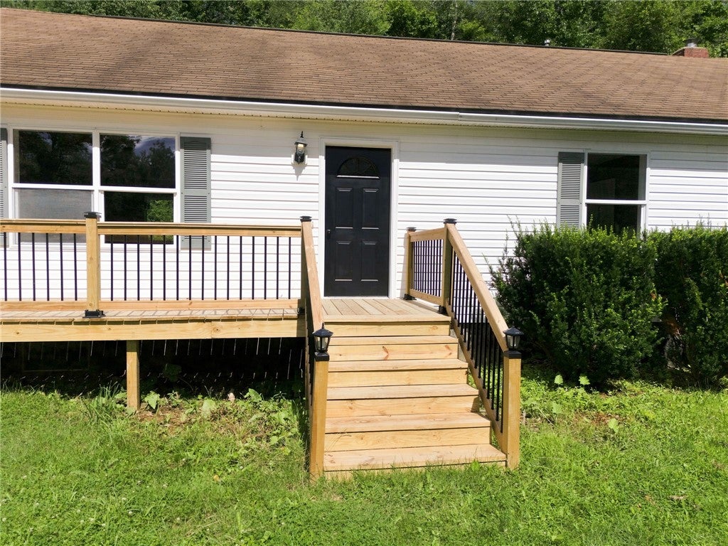 358 Kaylor Frogtown Rd
