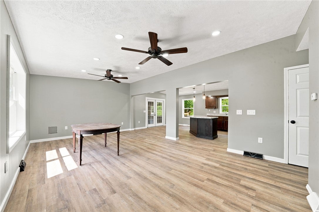 358 Kaylor Frogtown Rd