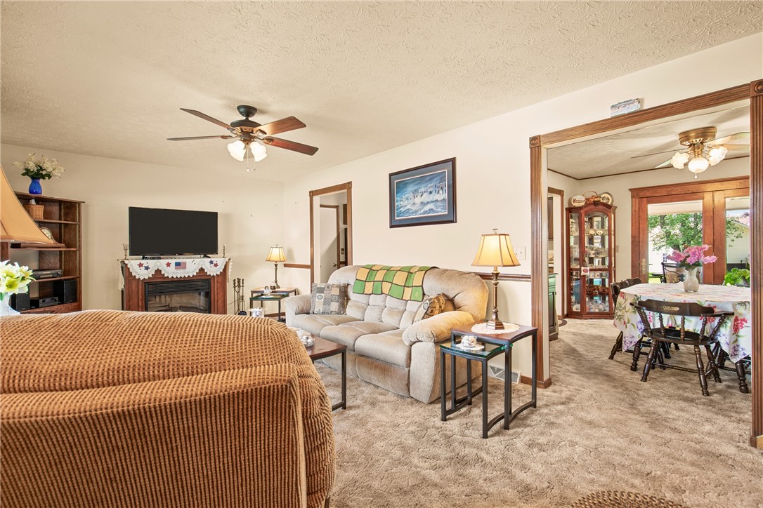 Somerset Boro, Pennsylvania 15501, United States, 4 Bedrooms Bedrooms, ,3 BathroomsBathrooms,Residential,Pending,166827