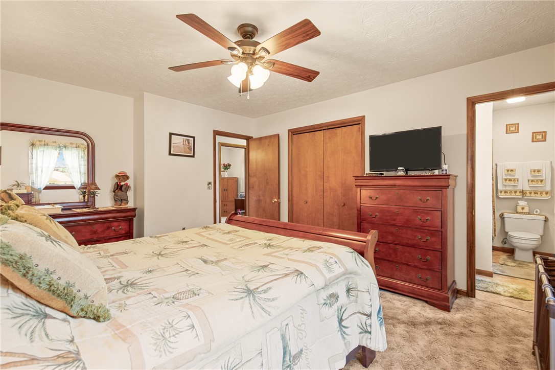 Somerset Boro, Pennsylvania 15501, United States, 4 Bedrooms Bedrooms, ,3 BathroomsBathrooms,Residential,Pending,166827