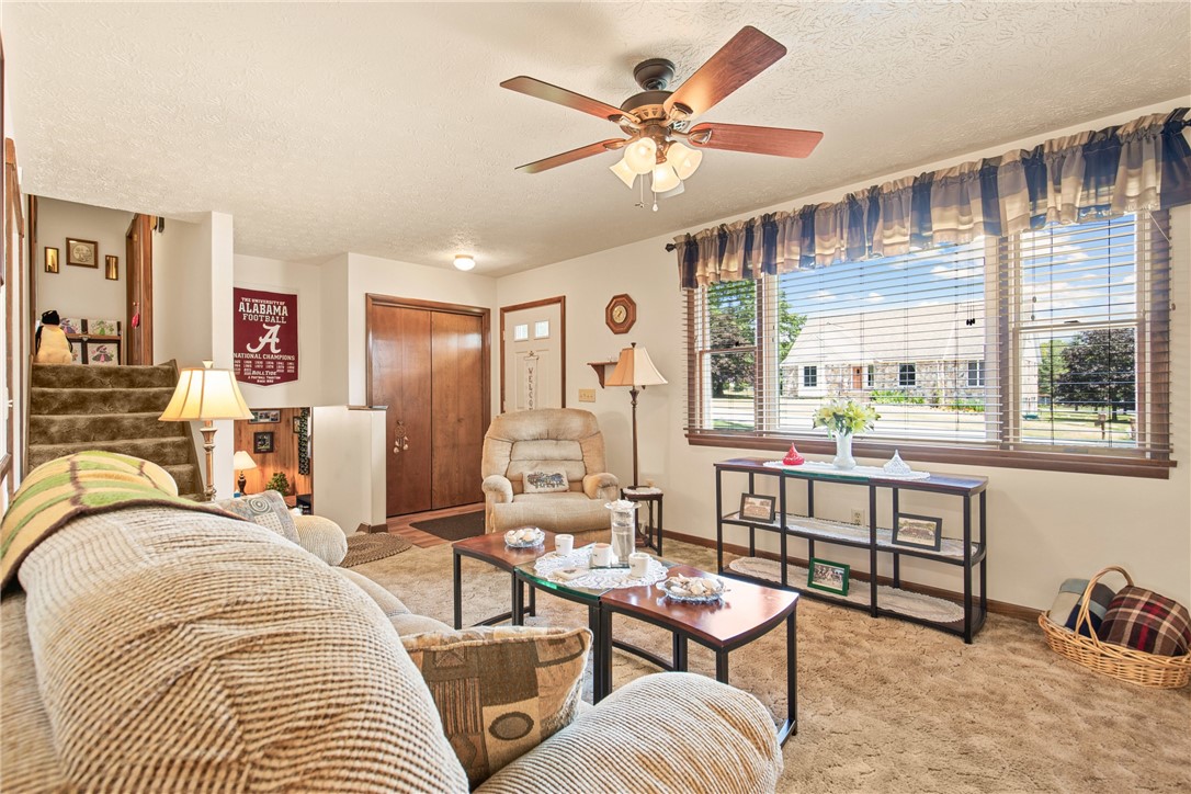 Somerset Boro, Pennsylvania 15501, United States, 4 Bedrooms Bedrooms, ,3 BathroomsBathrooms,Residential,Pending,166827