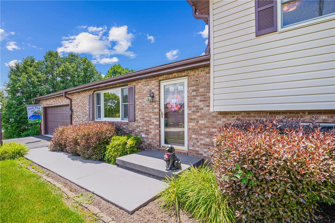 Somerset Boro, Pennsylvania 15501, United States, 4 Bedrooms Bedrooms, ,3 BathroomsBathrooms,Residential,Pending,166827