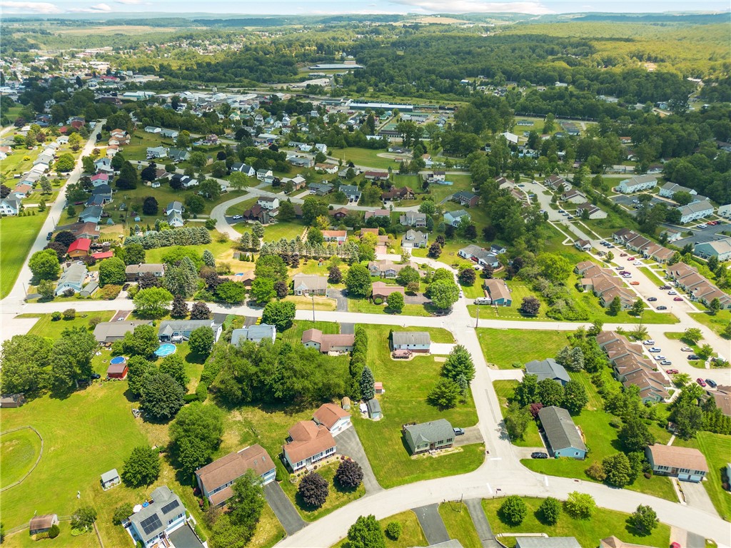 Somerset Boro, Pennsylvania 15501, United States, 4 Bedrooms Bedrooms, ,3 BathroomsBathrooms,Residential,Pending,166827