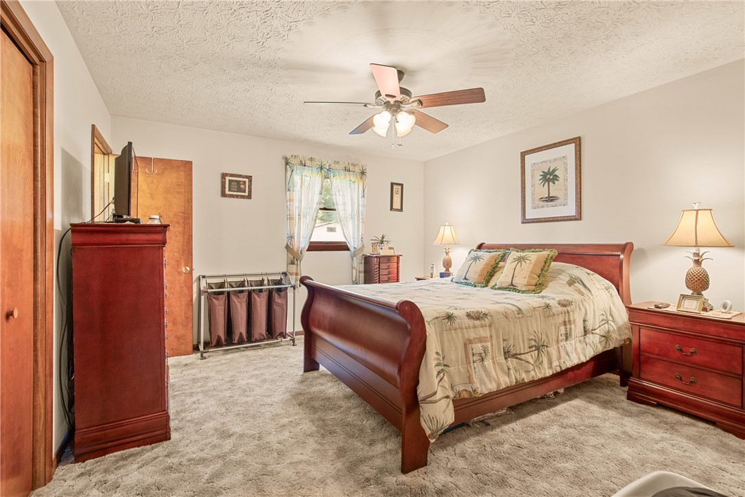 Somerset Boro, Pennsylvania 15501, United States, 4 Bedrooms Bedrooms, ,3 BathroomsBathrooms,Residential,Pending,166827