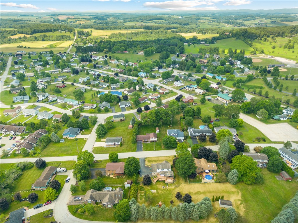 Somerset Boro, Pennsylvania 15501, United States, 4 Bedrooms Bedrooms, ,3 BathroomsBathrooms,Residential,Pending,166827