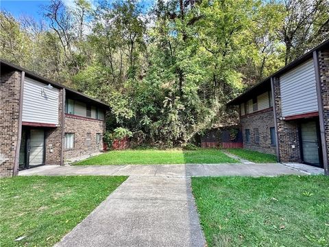 Photo of 210 Electric Ave #B3, East Pittsburgh, PA 15112 (MLS # 1732032)