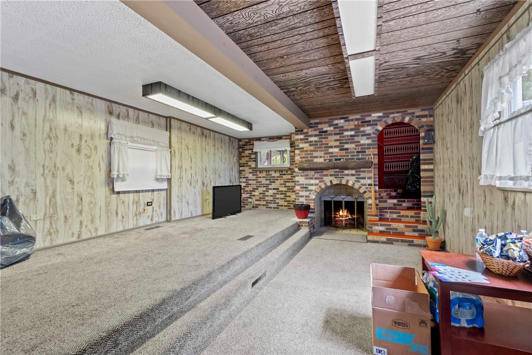 230 Keaggy Ave