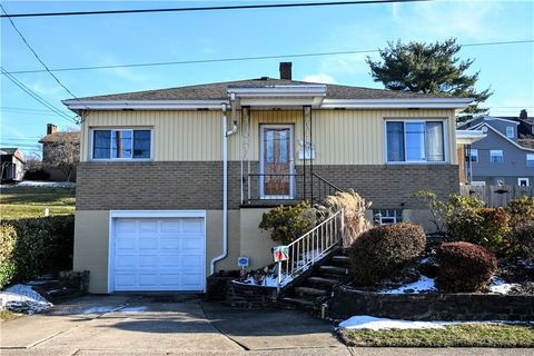 Photo of 720 Graham St, Belle Vernon, PA 15012 (MLS # 1741760)