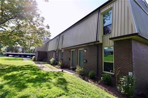 Peters Twp, Pennsylvania 15317, United States, 2 Bedrooms Bedrooms, ,2 BathroomsBathrooms,Residential,Active,2790