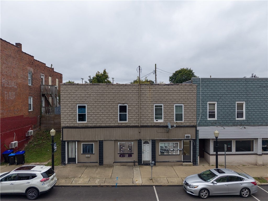 221 5th St