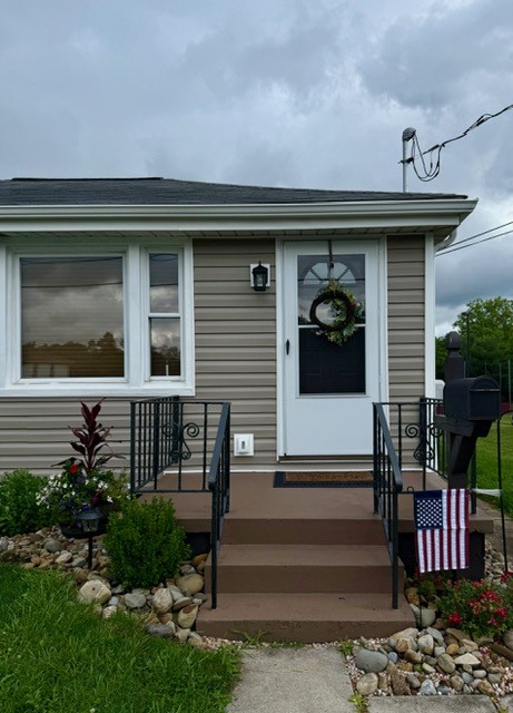 129 S Main St