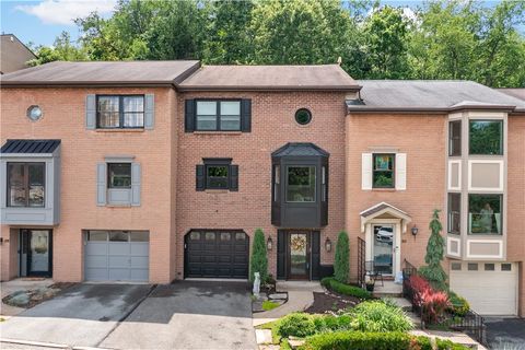 Photo of 329 Nature Trail Ln, Murrysville, PA 15668 (MLS # 1759905)