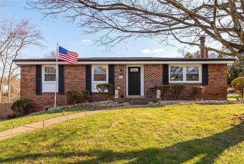 701 Havengate Dr Bethel Park PA 15102