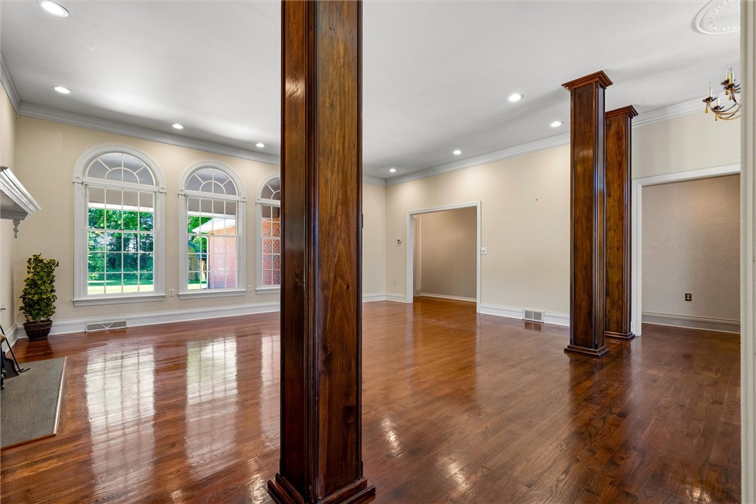 111 Saddle Brook Cir