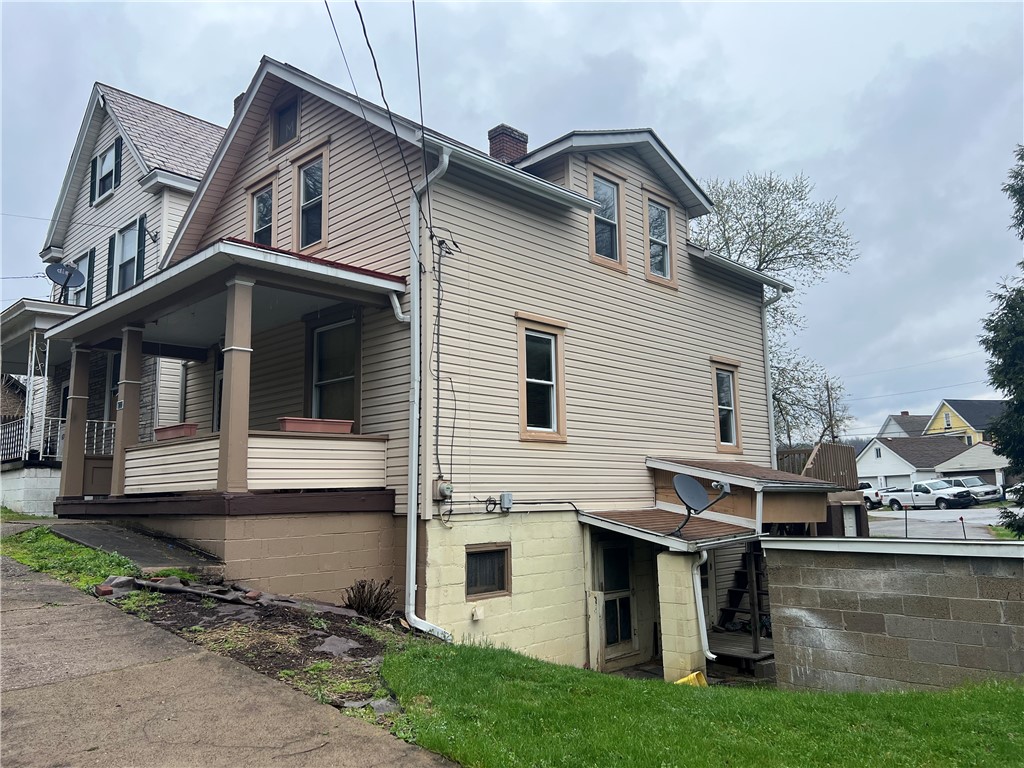 1020 Marelda Ave, Donora, Pennsylvania image 2