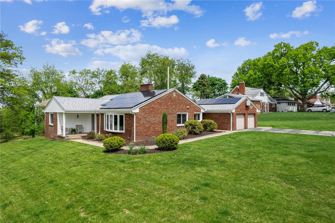 4625 Doverdell Dr Dr, Whitehall, Pennsylvania image 2
