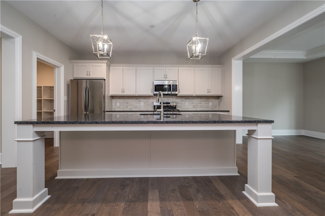 106 Bartlett Ln