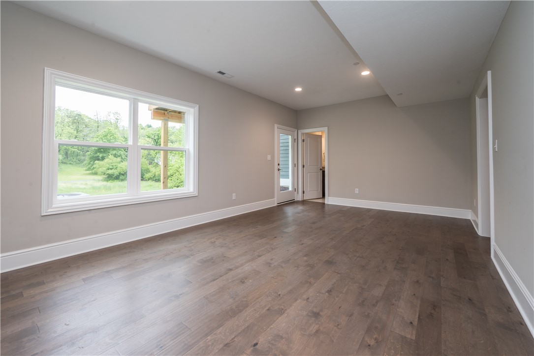 Marshall, Pennsylvania 15090, United States, 4 Bedrooms Bedrooms, ,5 BathroomsBathrooms,Residential,Active,192144