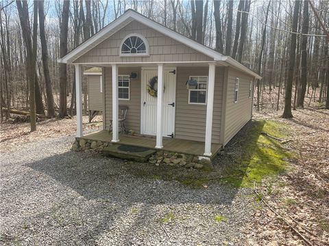 Photo of 20 Hickory Road, Greenville, PA 16125 (MLS # 1748899)