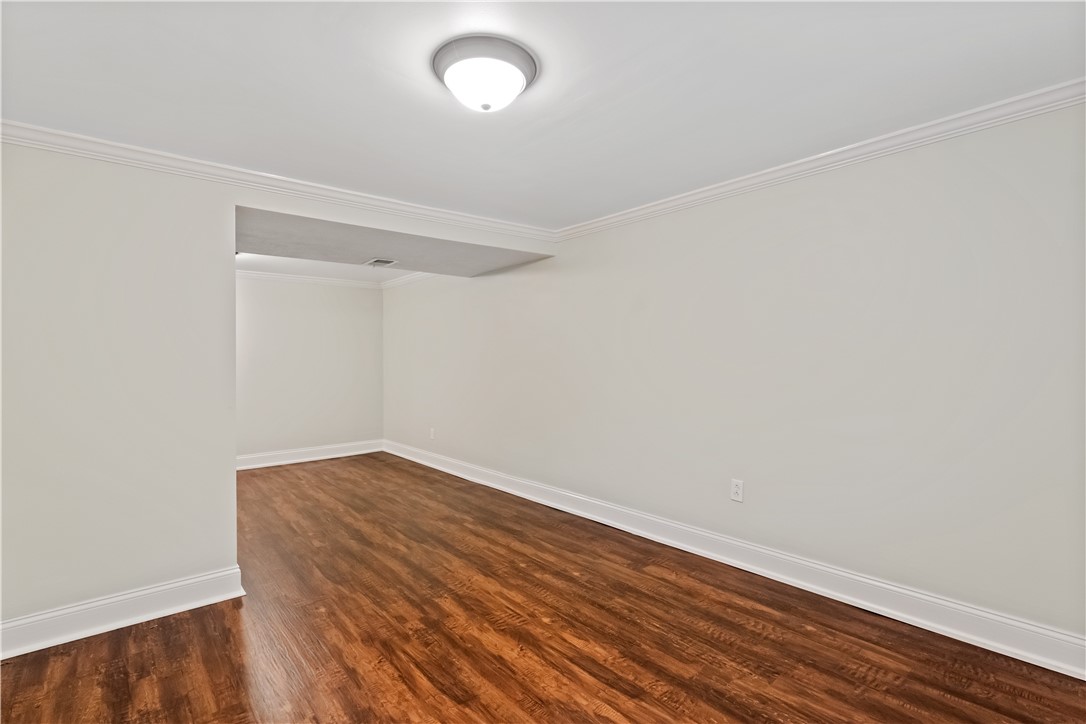 Oakdale, Pennsylvania 15071, United States, 3 Bedrooms Bedrooms, ,2 BathroomsBathrooms,Residential,Contingent,131205