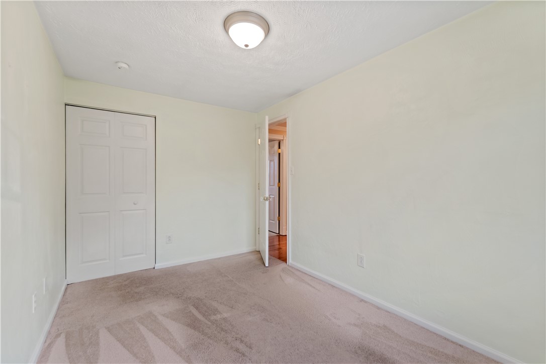 Oakdale, Pennsylvania 15071, United States, 3 Bedrooms Bedrooms, ,2 BathroomsBathrooms,Residential,Contingent,131205