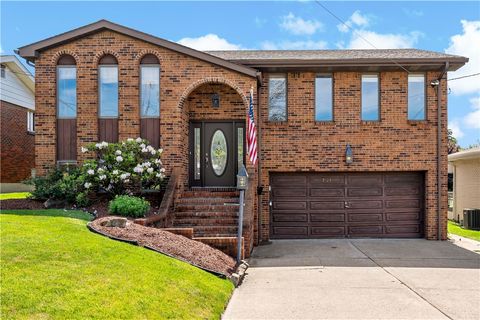 Homes For Sale - 2123 Carolina Avenue Ave<br/> West Mifflin, PA 15122
