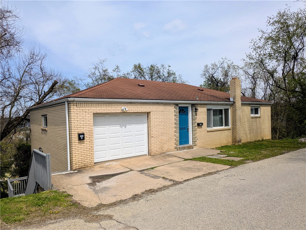 300 Thompson Avenue Ave, Clairton, Pennsylvania image 1