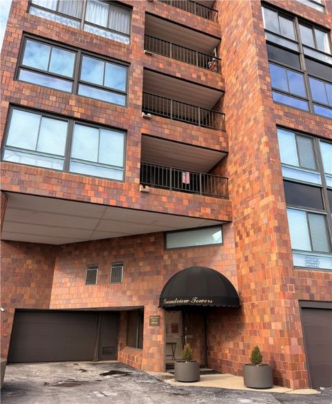 Photo of 1700 Grandview Ave #1000, Pittsburgh, PA 15211 (MLS # 1736605)