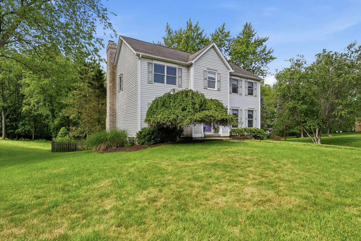 910 Poplar Place