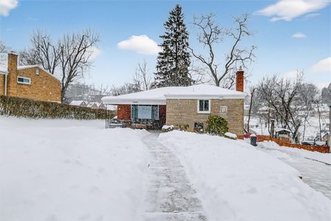 Photo of 1023 Harrison St, Pittsburgh, PA 15234 (MLS # 1738339)