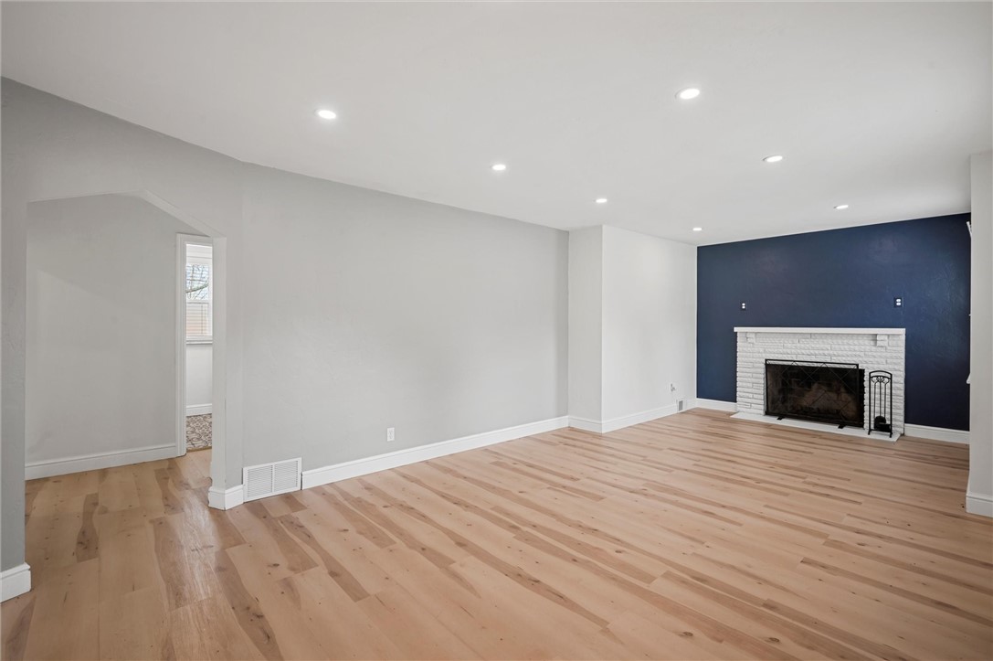 211 Wainwright Ave Ave, Brentwood, Pennsylvania image 6
