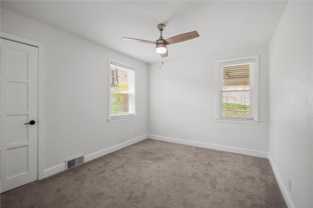 211 Wainwright Ave Ave, Brentwood, Pennsylvania image 15