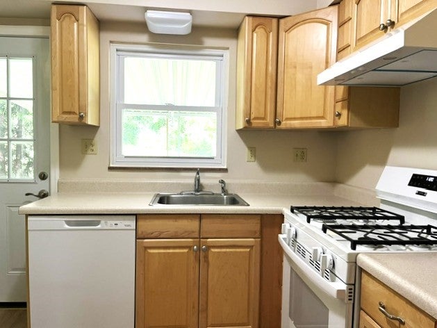 405 Clifton Ave