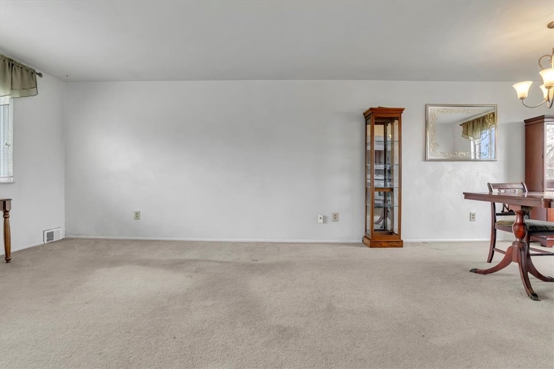 669 Idaho Ave Ave, Verona, Pennsylvania image 4