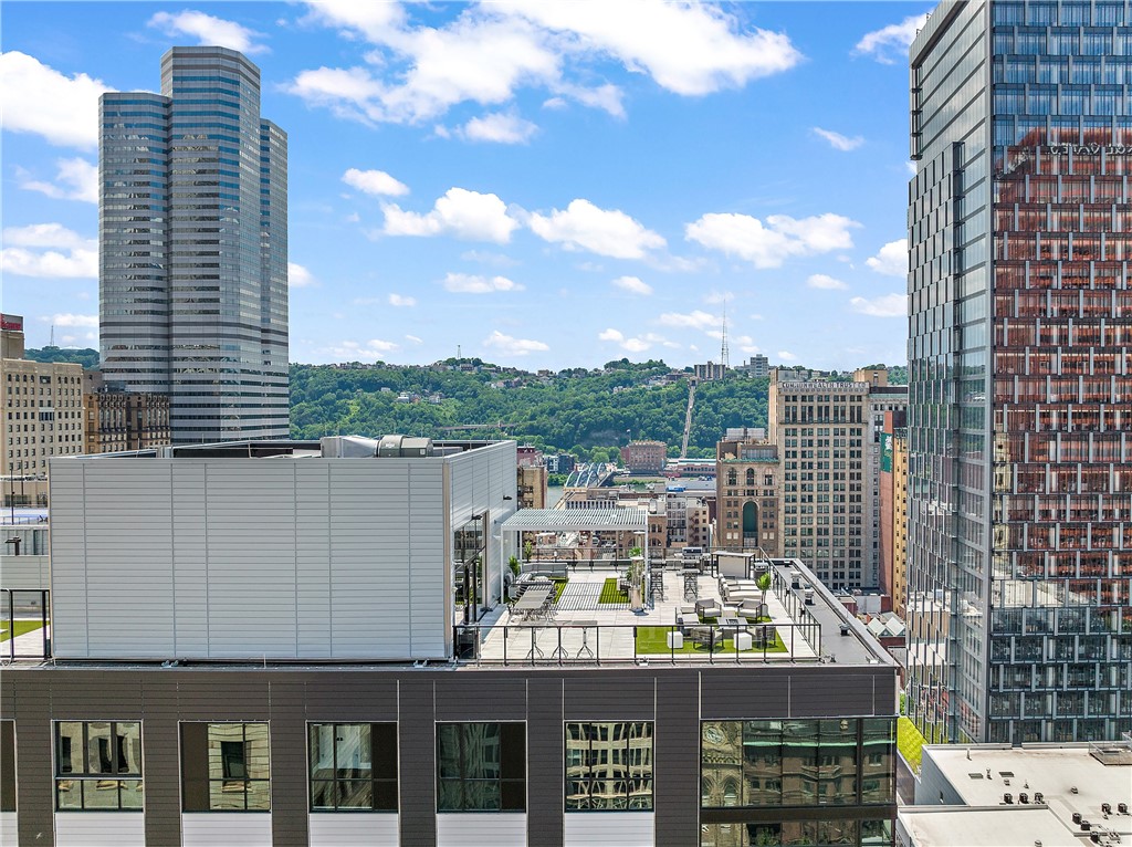 350 Oliver Ave 1005