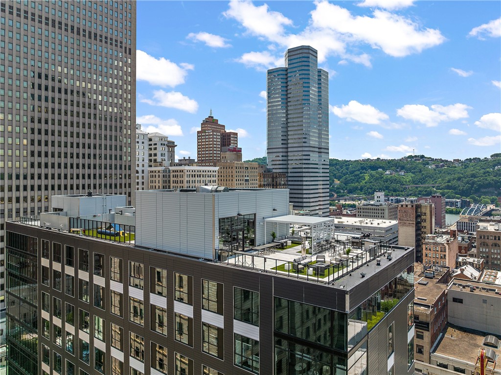 350 Oliver Ave 1005