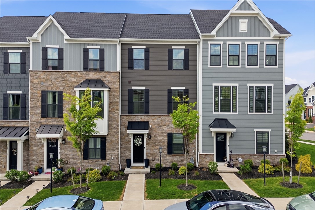 Photo 1 of 37 — 164 Marketplace Ave, Moon/Crescent Twp, PA 15108