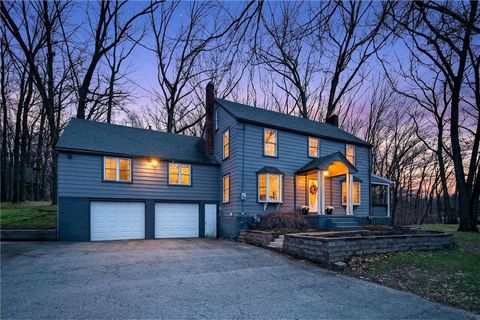 Photo of 1369 S Hermitage Rd, Hermitage, PA 16148 (MLS # 1746508)