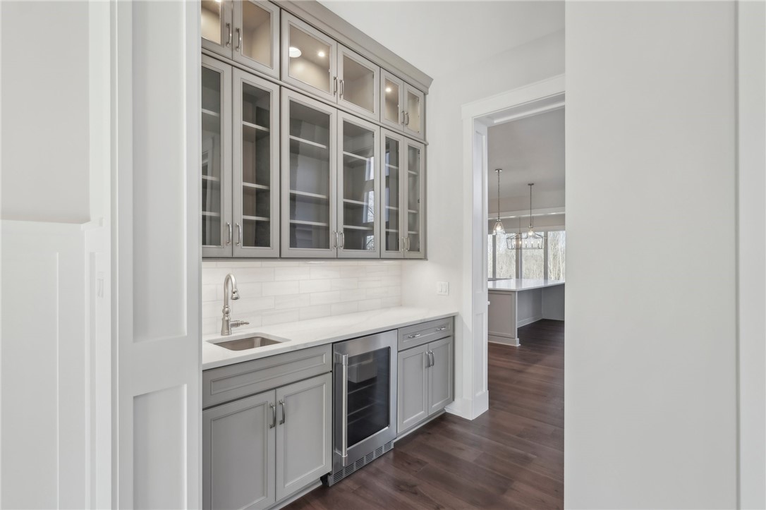 Marshall, Pennsylvania 15090, United States, 7 Bedrooms Bedrooms, ,8 BathroomsBathrooms,Residential,Active,107702