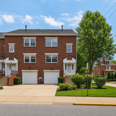 Photo of 400 Virginia Ave, Pittsburgh, PA 15215 (MLS # 1761191)