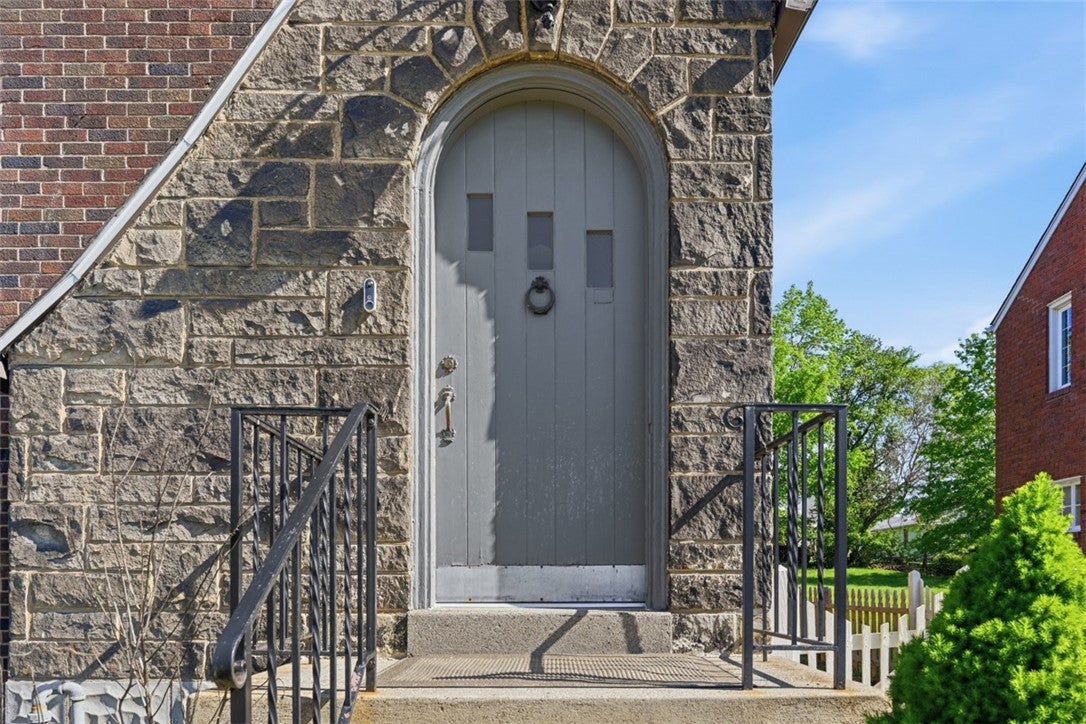 212 Morewood Road