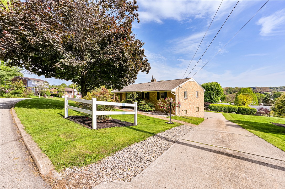129 FRANKLIN DRIVE