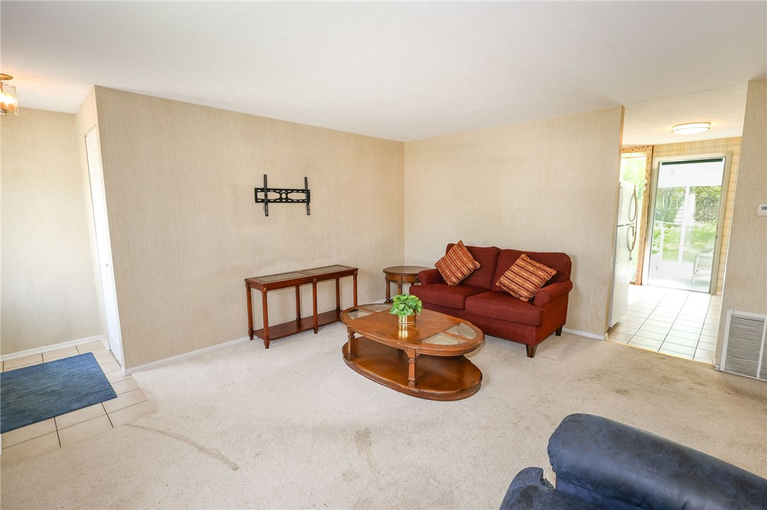 105 Fox Run Rd