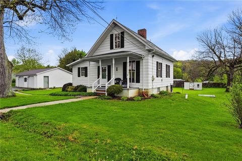Photo of 376 Old Route 19, New Castle, PA 16101 (MLS # 1751072)