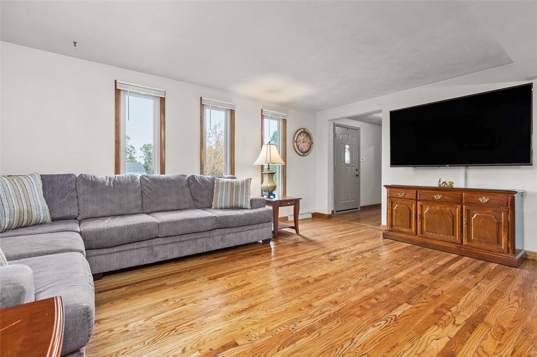 5895 GLEN HILL DRIVE