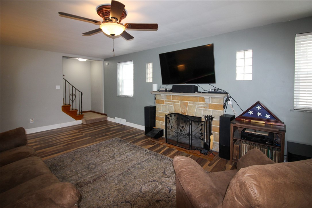 1909 Kimball Ave Ave, New Kensington, Pennsylvania image 2